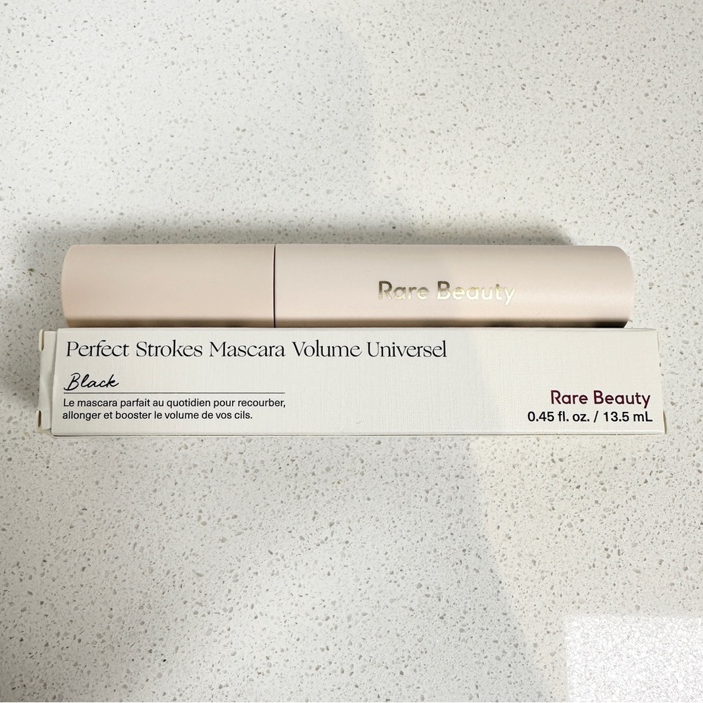 [MAKEUP] Rare Beauty Perfect Strokes Volumizing Mascara Black | Lift + Curl